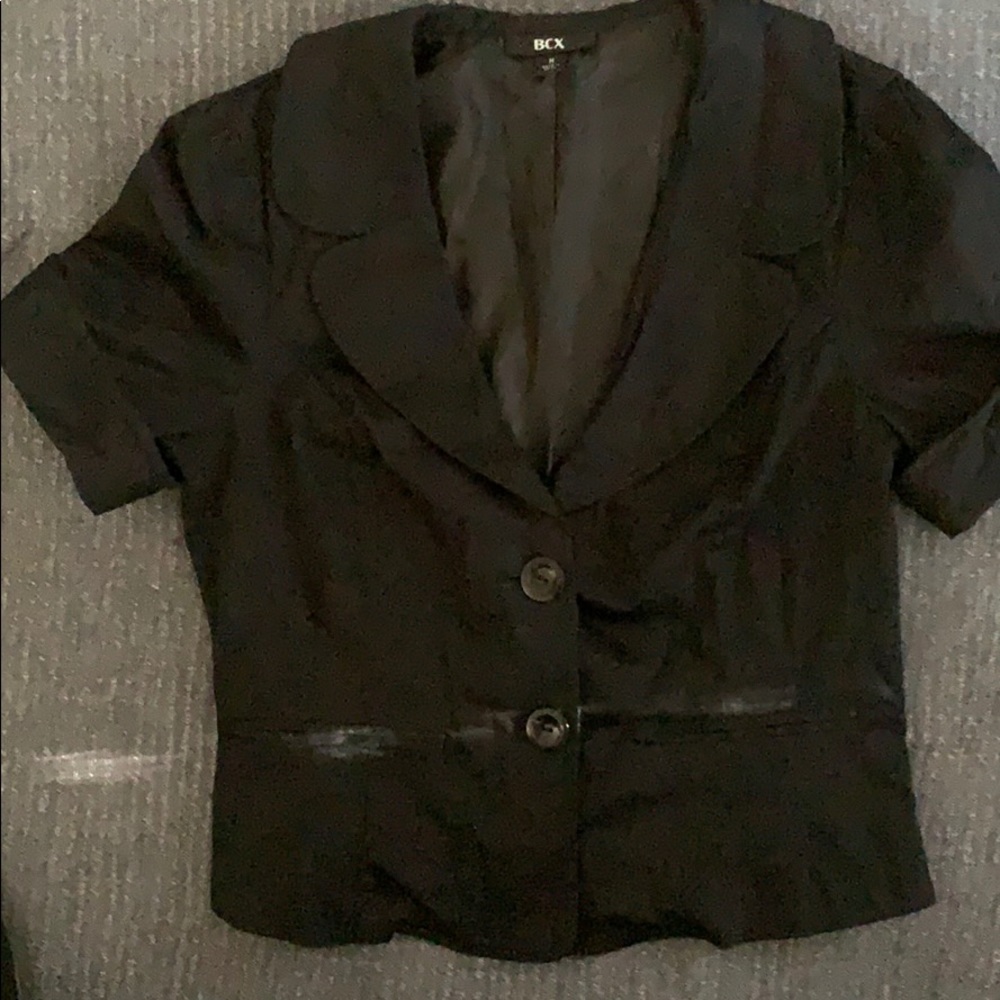 Short sleeve black blazer